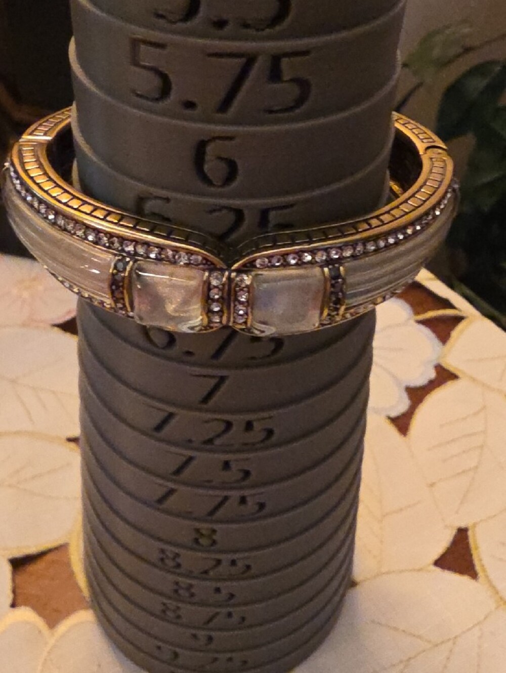 Heidi Daus Bar Harbor Elegance Vintage Hinged Bangle Bracelet - Picture 9 of 10